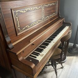 Free Early 1900 Boston Co.  Upright Piano