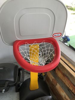 Little Tikes Basketball Set