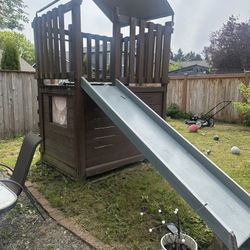 Playset And Trampoline 10ft