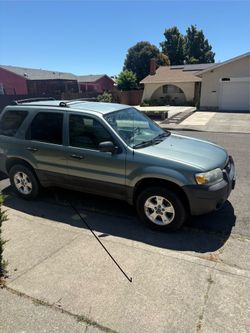 05 Ford Escape