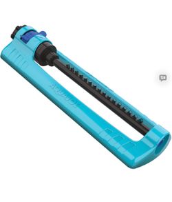 Aqua Joe Oscillating Sprinkler with Adjustable Spray, 16 Clog-Resistant Nozzles, Metal Base & 3600 Square Foot Coverage, Compatible with Garden Hoses