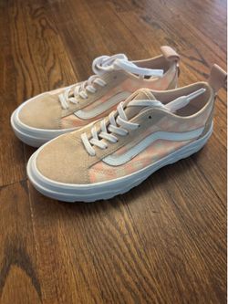 Like New!! Van Sentey Salmon shoes