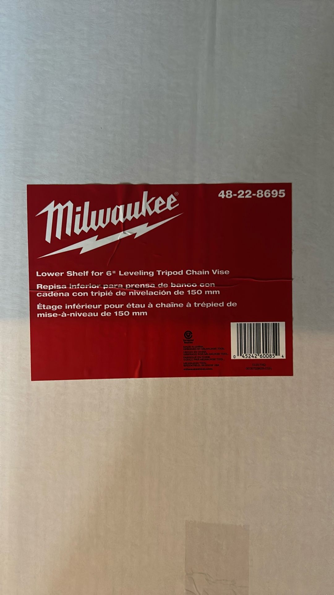 Milwaukee Lower Shelf For 6" Chain Vise