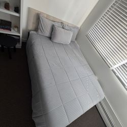 Mattress/Bedframe