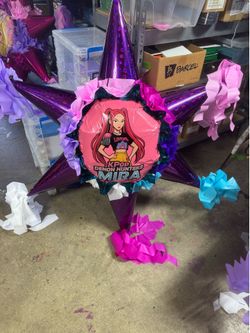 Mira k-pop bola piñata