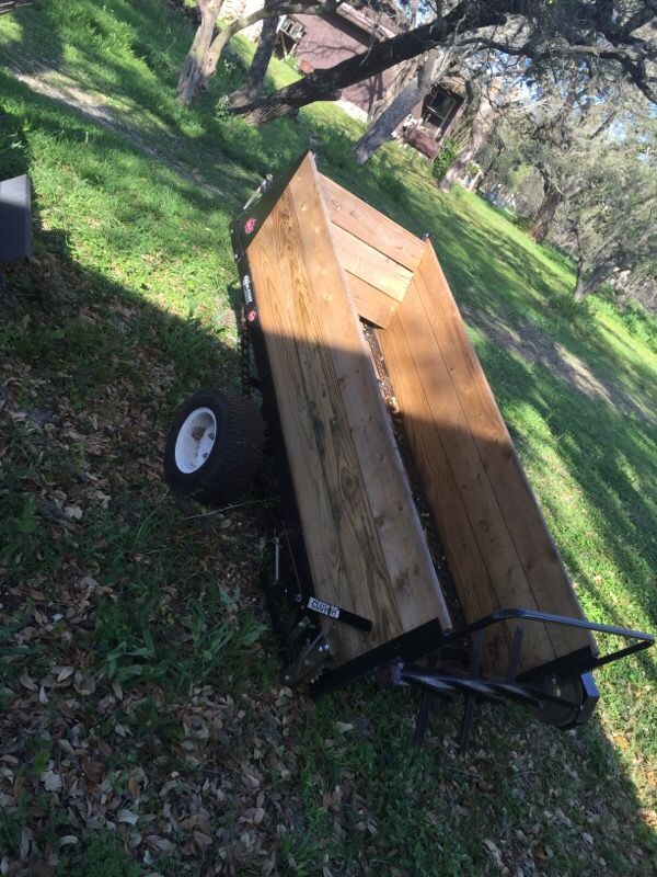 Farm-Tuff Manure Spreader