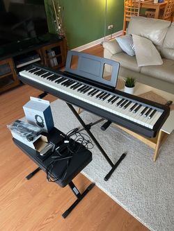 Piano keyboard Roland FP10 bundle