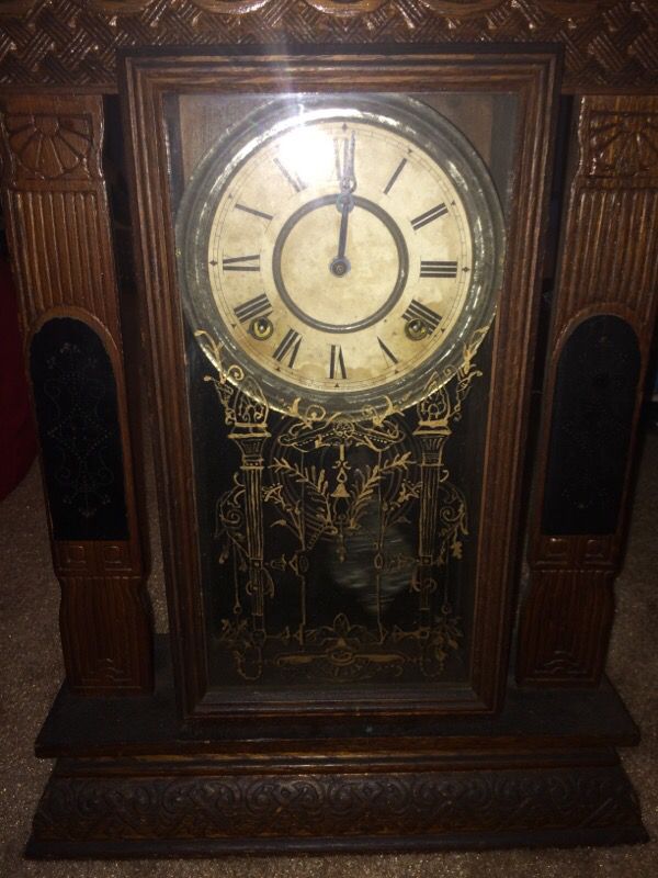 E.Ingraham Company antique wall or mantle clock