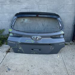 2018 - 2023 HYUNDAI KONA - TAIL GATE LIFT GATE OEM 
