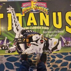 Power Rangers 1993 Titanus Carrier Zord NIB