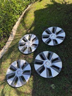 Brand new - wheel covers - model y Gemini Tesla covers