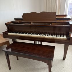 Franklin Baby Grand Piano