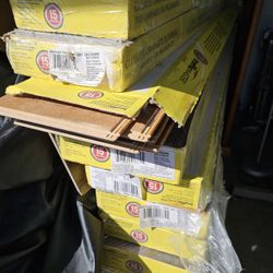 Traffic Master Glueless Laminate Flooring 