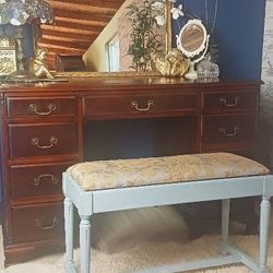 Cute Bedroom Vanity Style Desk With, Leather Top Mahogany,  Delivery