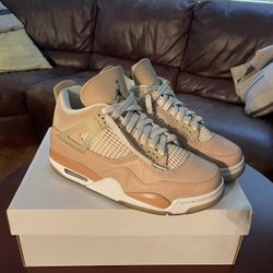 Jordan 4 Retro Shimmer