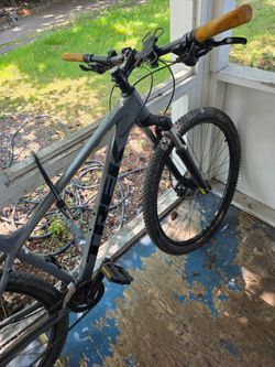 Trek marlin 6 2020 L29 inch frame