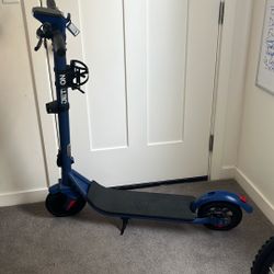 Jetson Sheild Electric Scooter