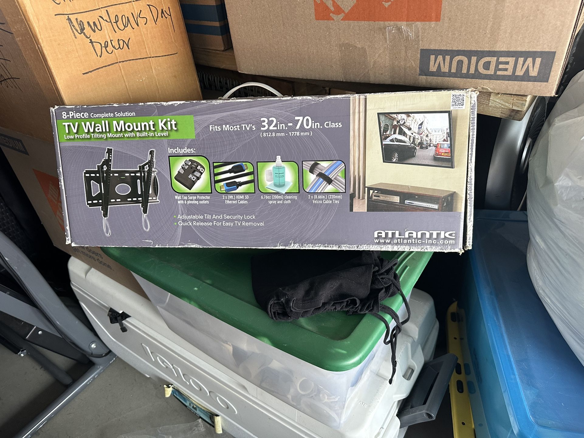 Tilting TV Mount Kit 32-70 In