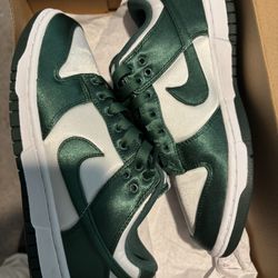 Women Dunk Low Satin Green 