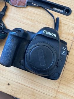 Canon EOS MARK IV - camera body only - full frame digital
