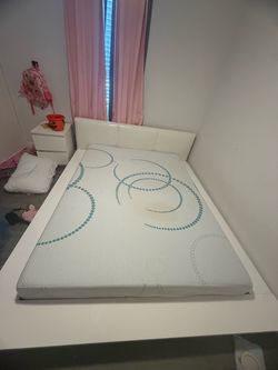 Queen bed