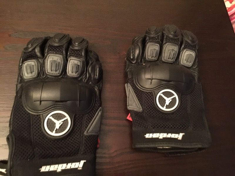 Motorcycle gloves Rocket Michael Jordan not