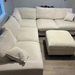 New 99x99 Sectional Sofa Couch with Ottoman! Includes Free Delivery 🚚!