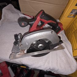 MILWAUKEE 6 1/2 CIRCULAR SAW