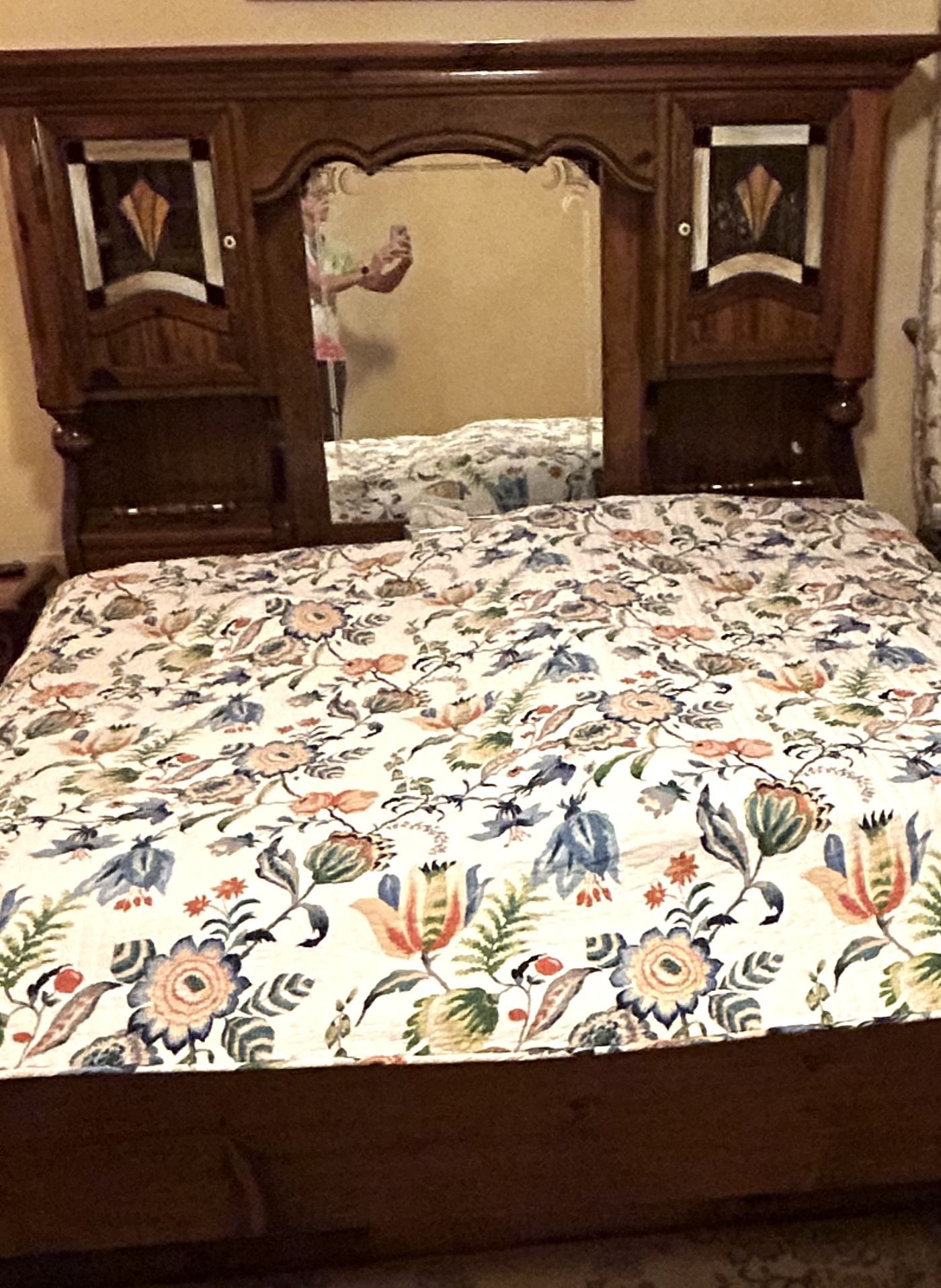 King Size Real Wood Bedroom Set