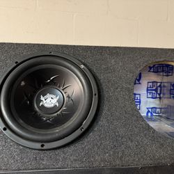 Dual Subwoofer Box Lined With DYNAMAT material W ONE 1200 Watt Sub