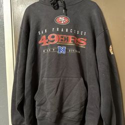 49ers Hooded Sweater. Size Is Large 