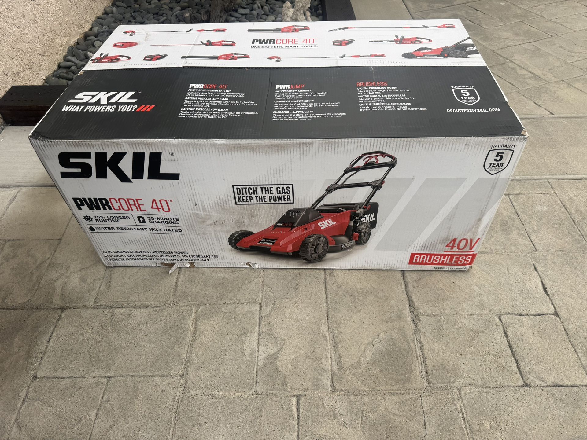SKIL PWR CORE 40-volt, 20-in Self-Propelled Battery Walk Mower with • 6 Ah Battery Included