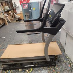 Final Sale Norditrack Comercial Treadmill Sold As Is 