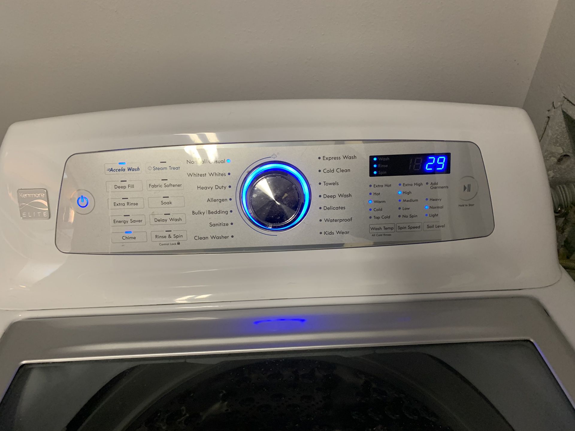 REDUCED** Kenmore elite top load He washer