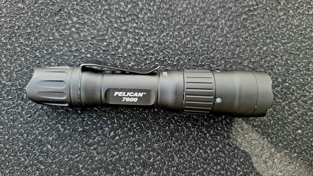 Pelican 7600 Flashlight 900lumens 💥Rechargeable 💥