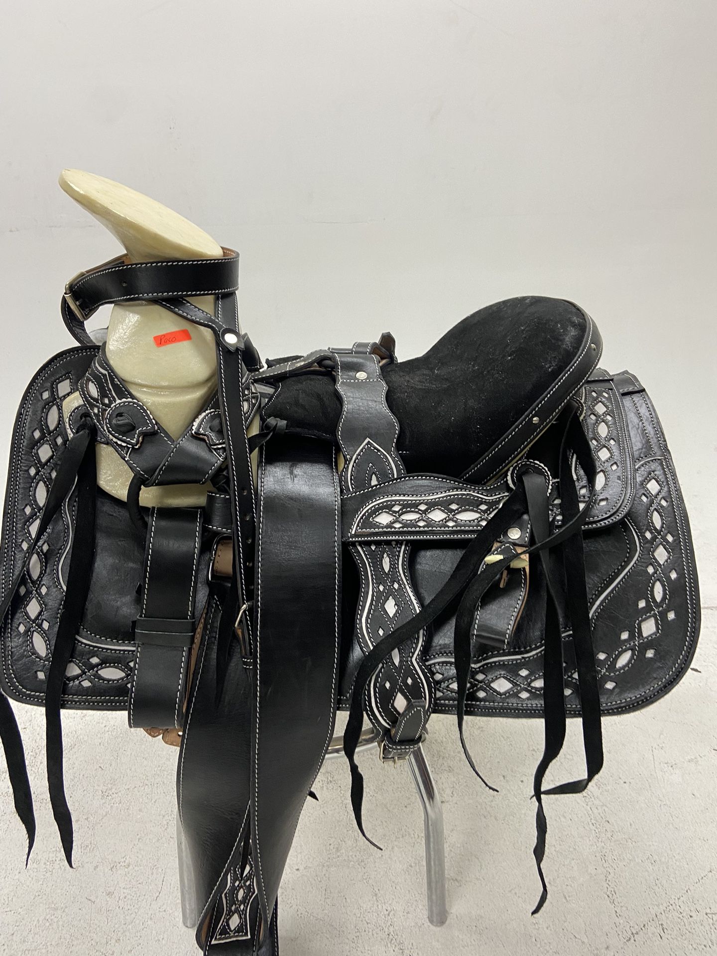 Nueva Montura Charra De Cuero Con Vistas