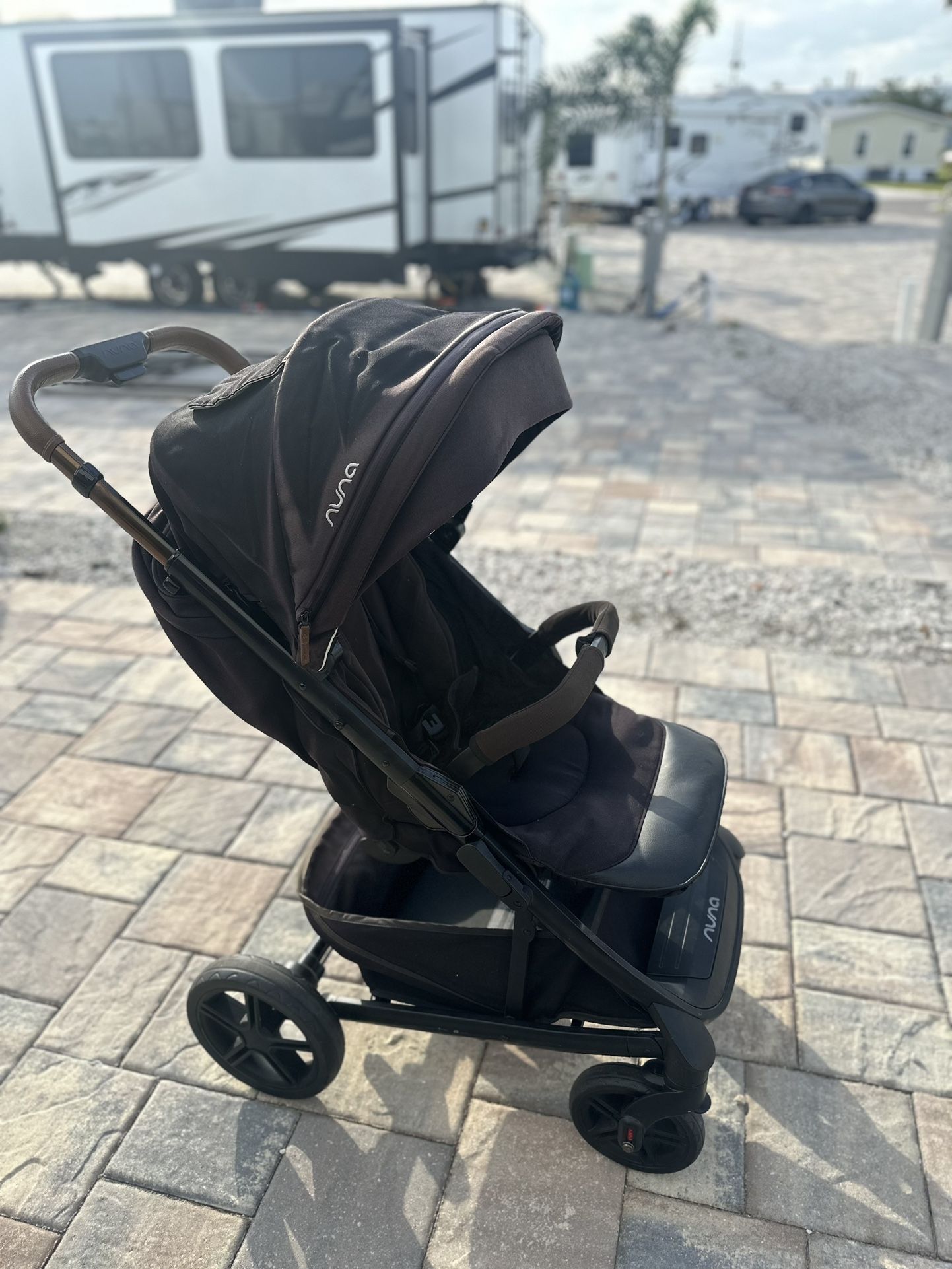 Stroller NUNA TAVO