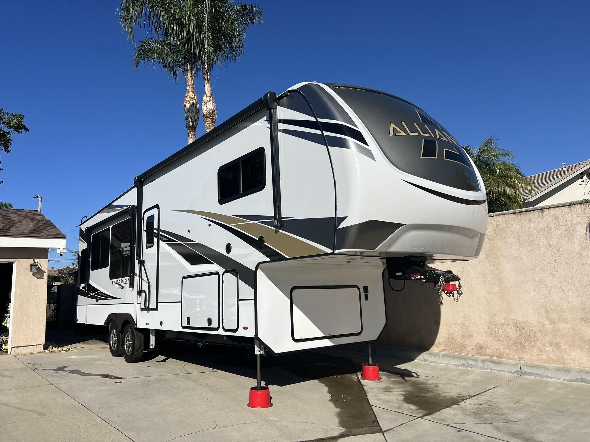 2022 Alliance Paradigm 310RL