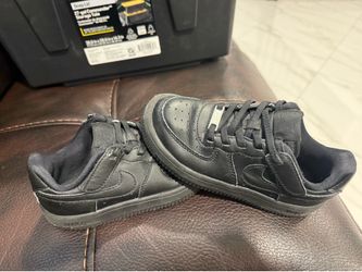 Nike excellent condition size 12
