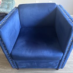 Blue Velvet Tufted Chair