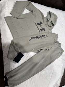 UNDER ADMOUR SIZE L