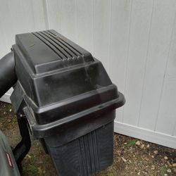 Mower Bags.    175-250.  Parts Too Cheap 50$ 