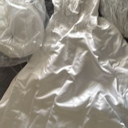 David’s bridal Gown Size 14