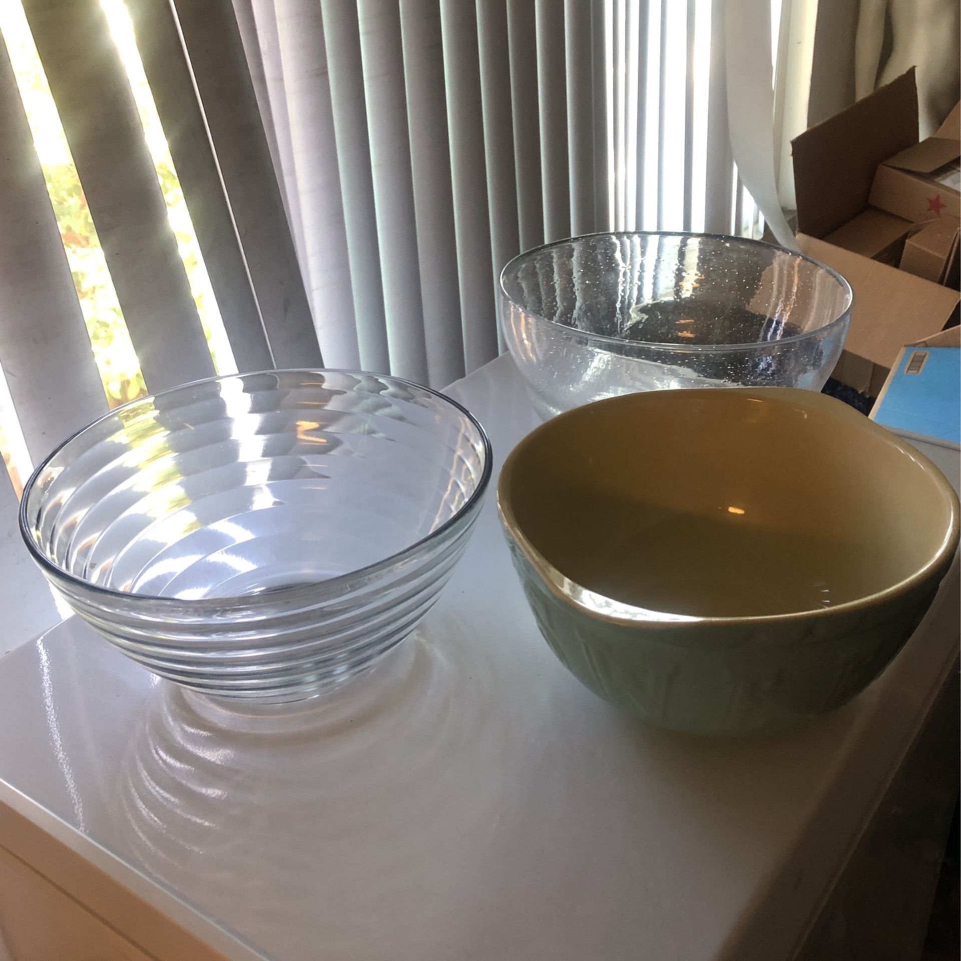 3 Big Mixing Glass N One Ceramic Bowls New Never Used Just Bought N Never Really Used Them Because There Heavy For My Hands $10 Each 