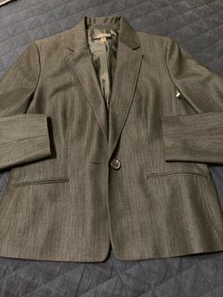 $25- New  women’s navy blazer