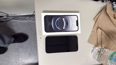 Iphone 16e Black