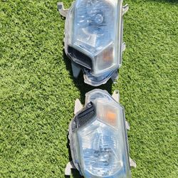 Toyota Tacoma OEM Head Lamps