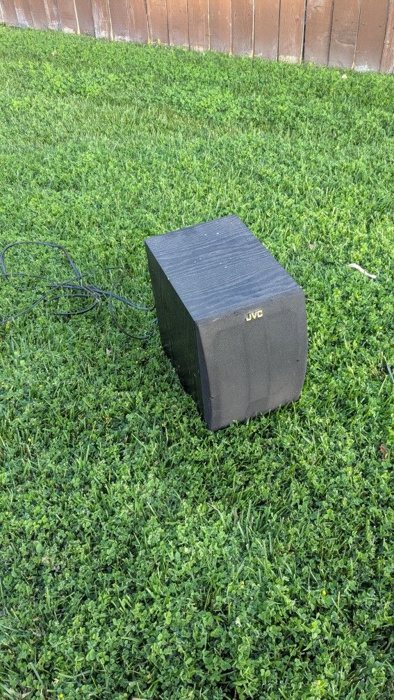 JVC Subwoofer 