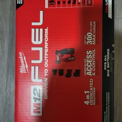 Milwaukee M12 Installation Drill 