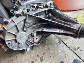  Part 149 GM Transer Case Edcalade 2002 Denali 300$ Works Good Buenas Condiciones Trabajando Bien 300$